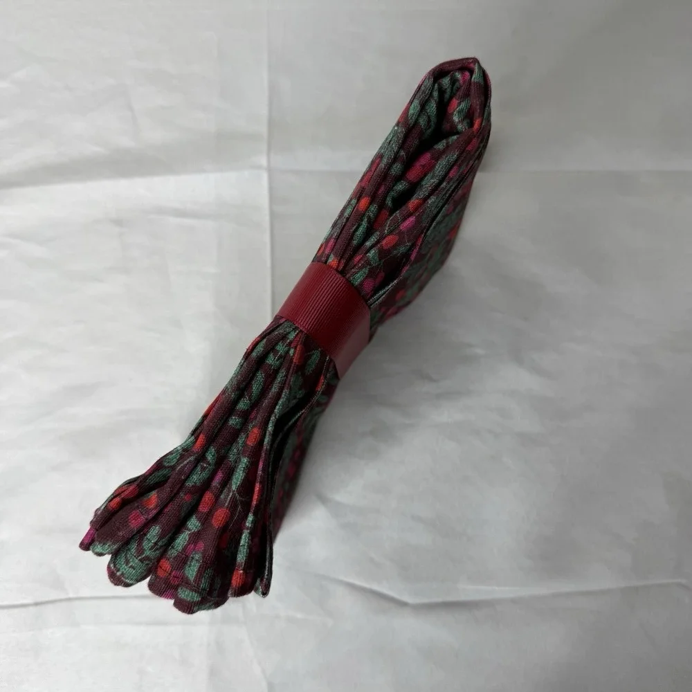 New‎ Talbots Holiday Table Runner Green Burgundy Holly Berry 82
